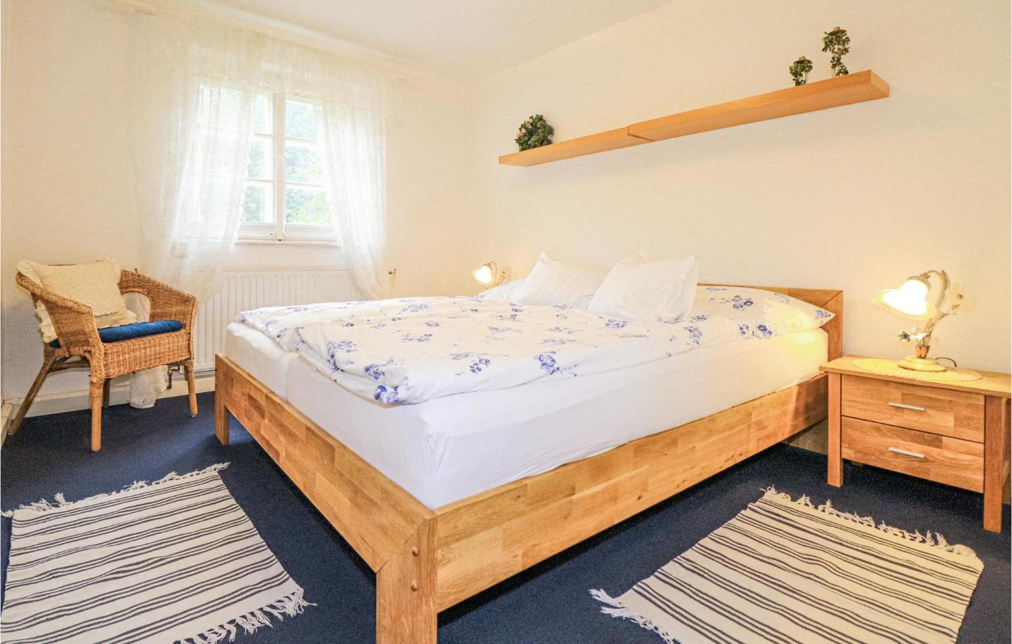 Ferienwohnung Mit Seeblick Aldrans Luaran gambar