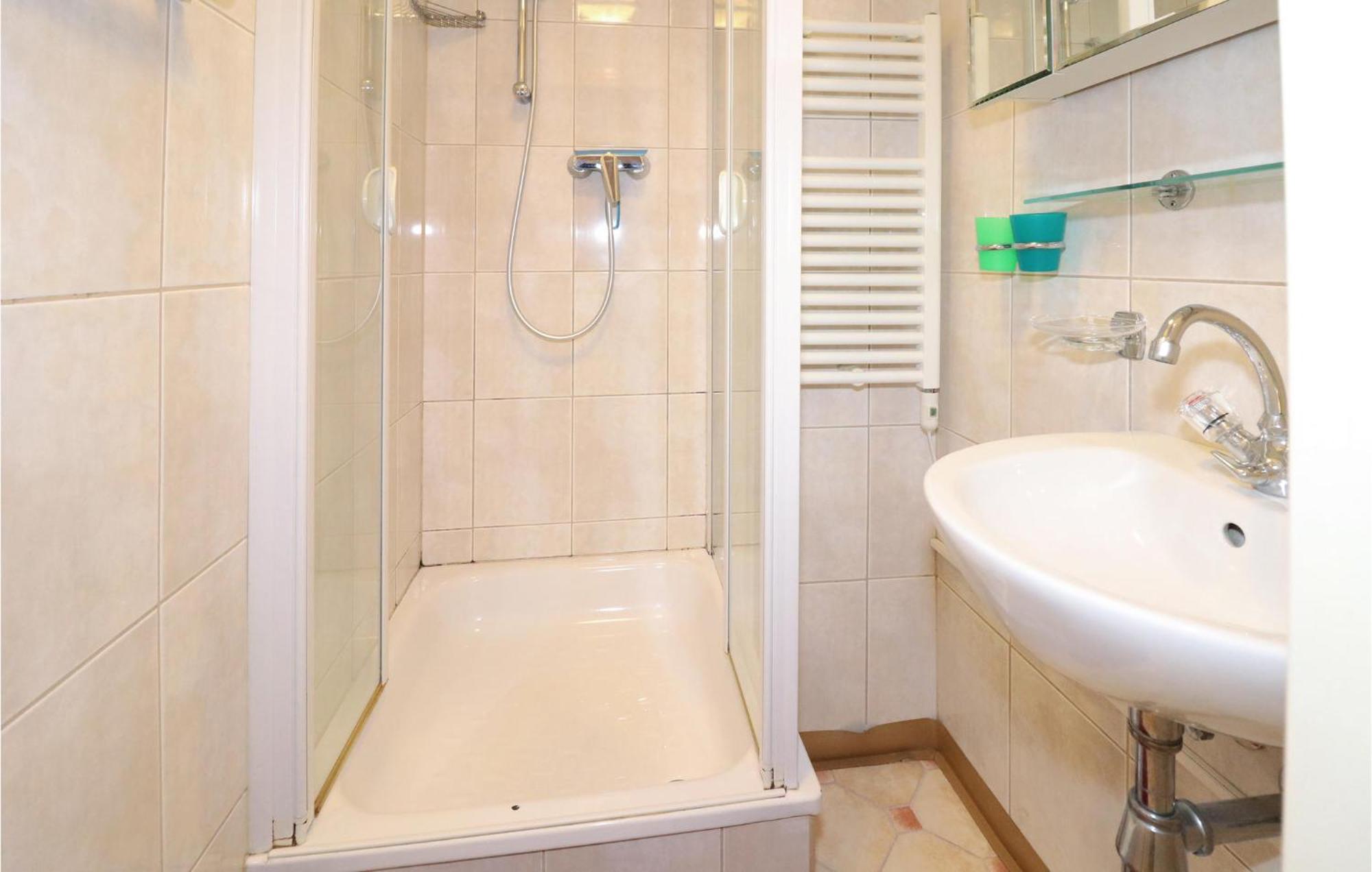 Ferienwohnung Mit Seeblick Aldrans Luaran gambar