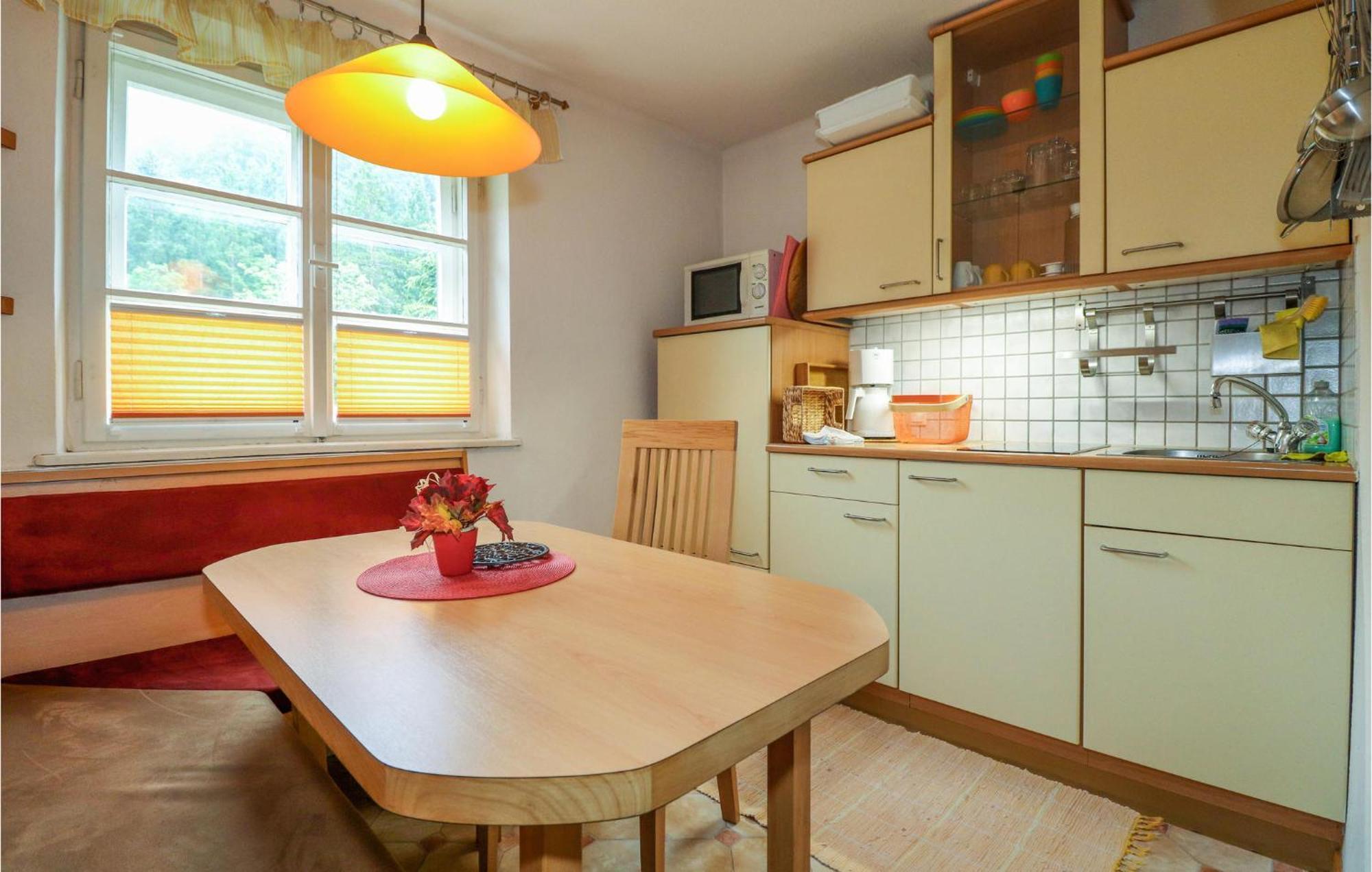 Ferienwohnung Mit Seeblick Aldrans Luaran gambar